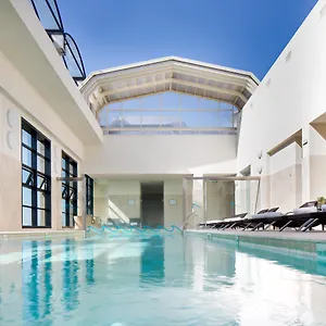 Starhotels Grand Milan Саронно
