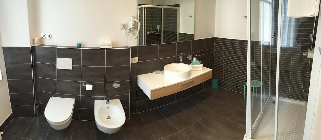Hotel Trieste Morbegno Włochy